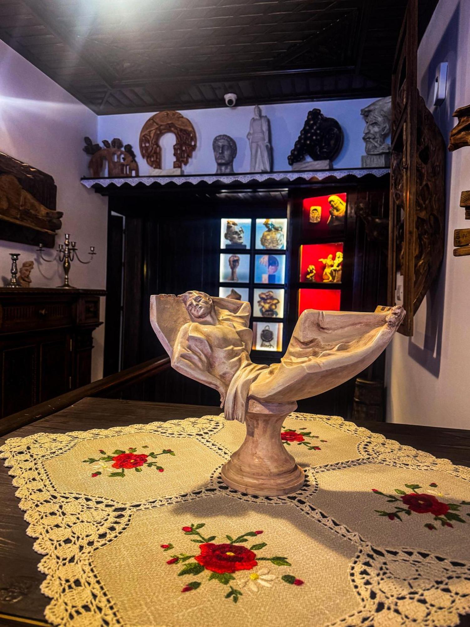Oda E Skulptorit-Unesco Quarter Berat Zewnętrze zdjęcie